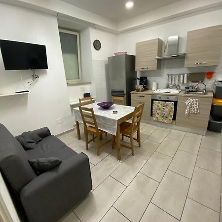 Terry'S House Apartment เนเปิลส์ ภายนอก รูปภาพ