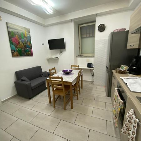 Terry'S House Apartment เนเปิลส์ ภายนอก รูปภาพ